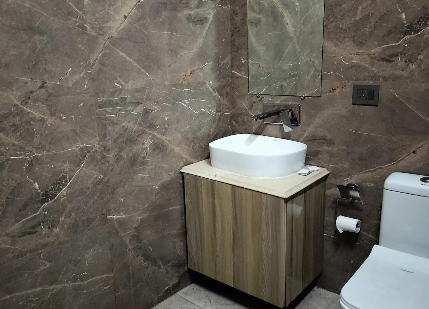 Hotel Lotus At Delhi Airport New Delhi