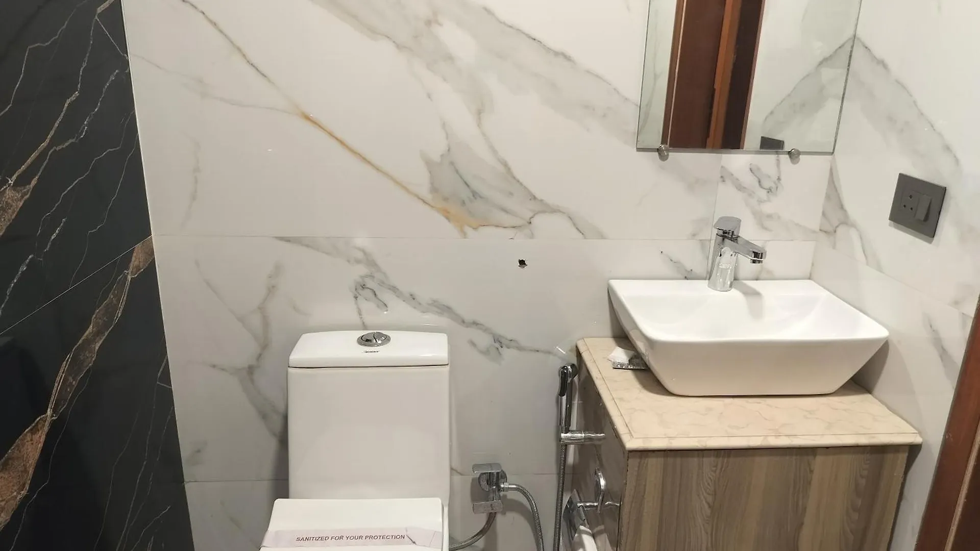 Hotel Lotus At Delhi Airport New Delhi 3*,